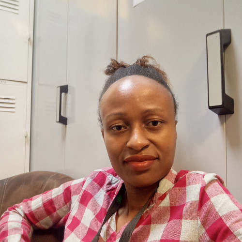 Esther N. profile photo