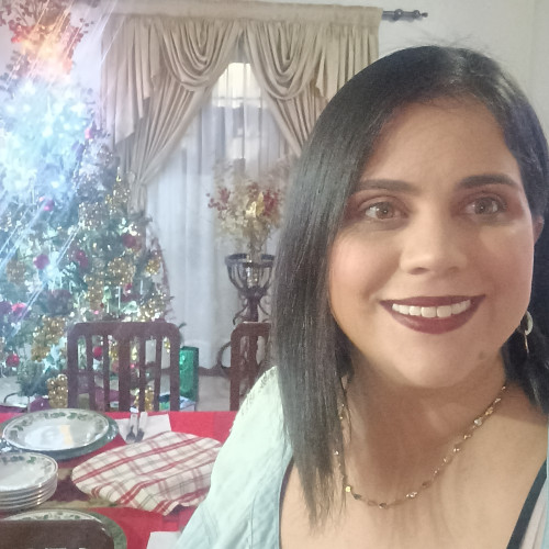 Luseana M. profile photo
