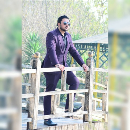 Shahrukh K.
