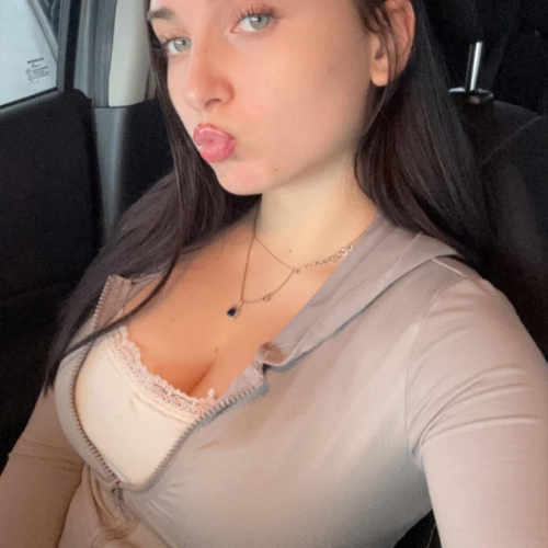 Ashlee  . profile photo