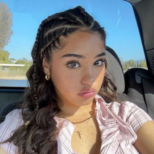 Mira H. profile photo