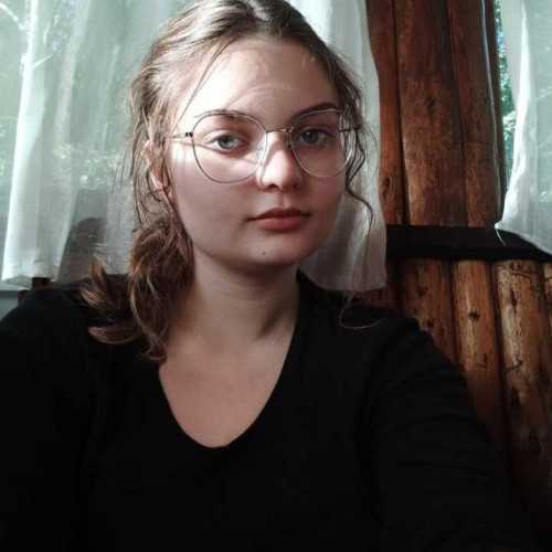 Luna C. profile photo