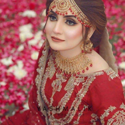 Ayeza A. profile photo