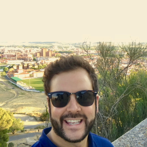 Manuel R.
