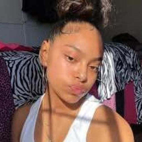 skylin g. profile photo