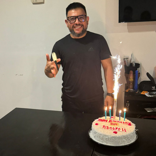 Adolfo L. profile photo