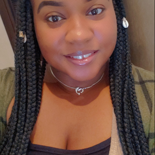 Deslyn P. profile photo
