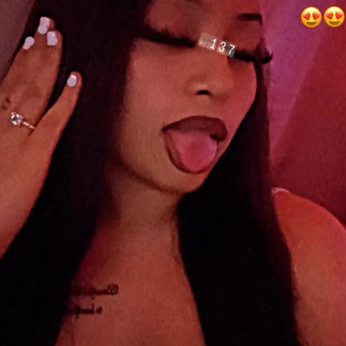 Yazmyn  R. profile photo