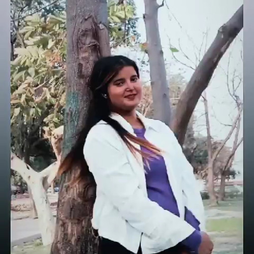 Maya  R. profile photo