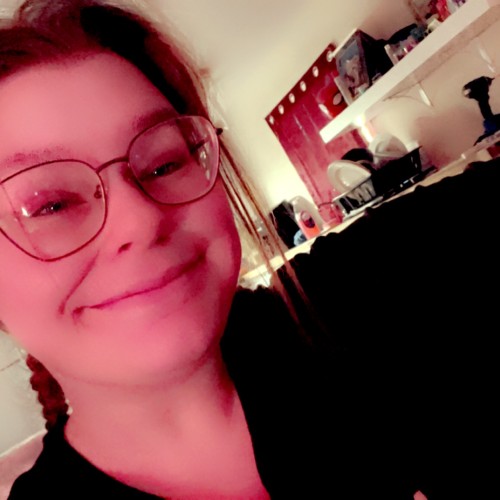 Victoria P.