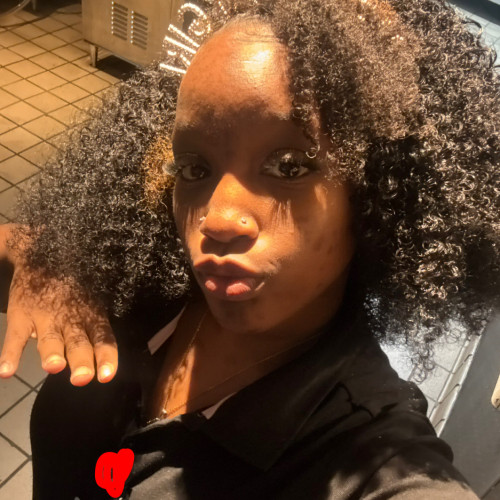 Marrii F. profile photo