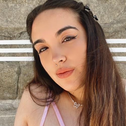 Andreia R.