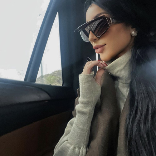 Farah  Y.