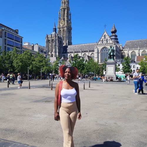 Lesley S. profile photo