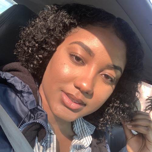 janelle b. profile photo