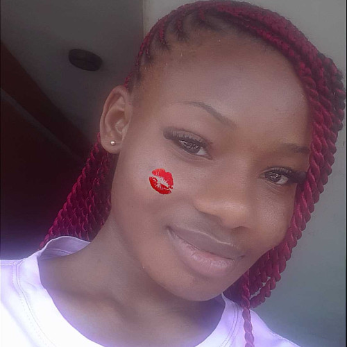 lucy e. profile photo