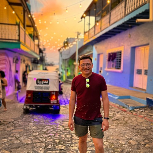 Jorge R.