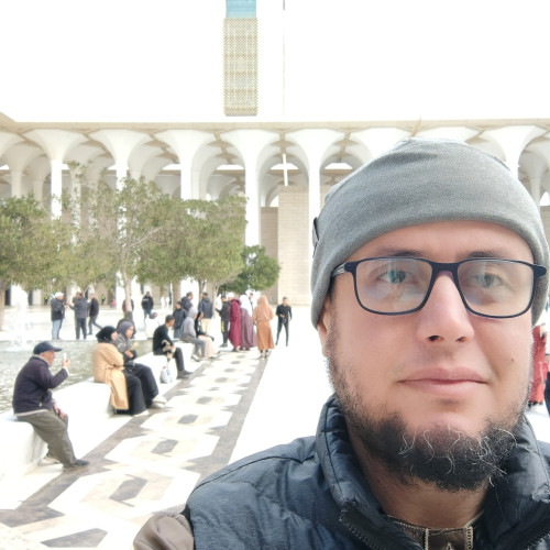 Ali R. profile photo