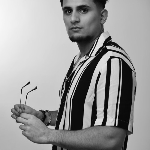 Izhaar K.