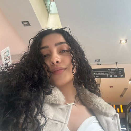 Vanessa R.