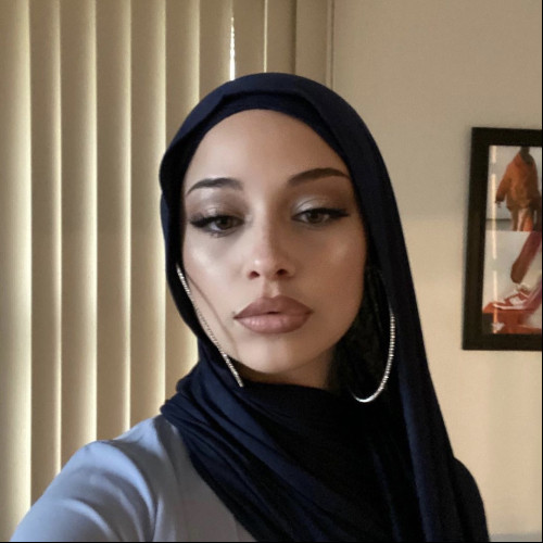 Laila E.