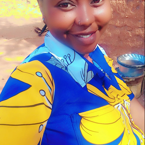 Junnie L. profile photo