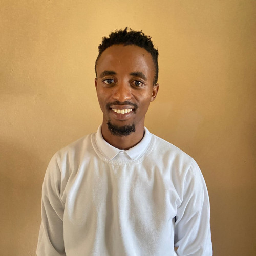 Refuoehape M. profile photo