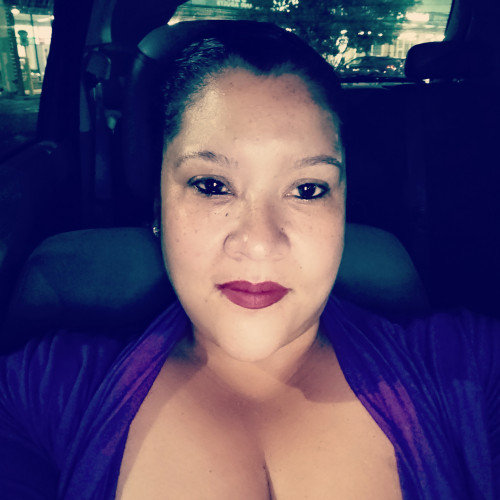 Lyzbeth C.