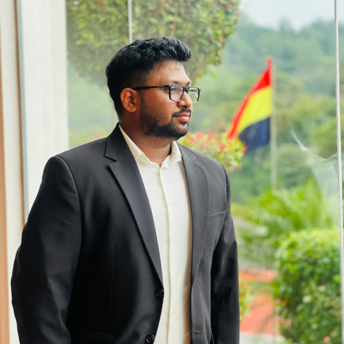 Senesh W. profile photo