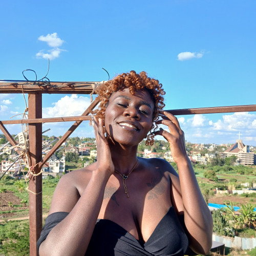 Cynthia  J. profile photo