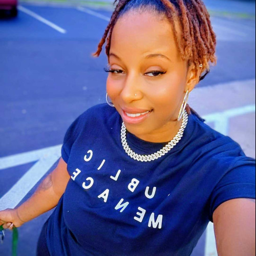 Tia L. profile photo