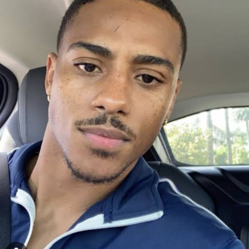 Devin  L. profile photo