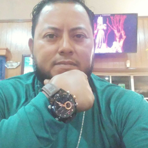 Marlon M.