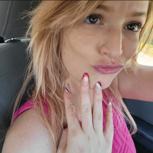 JoElle S. profile photo