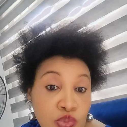 lynna a. profile photo