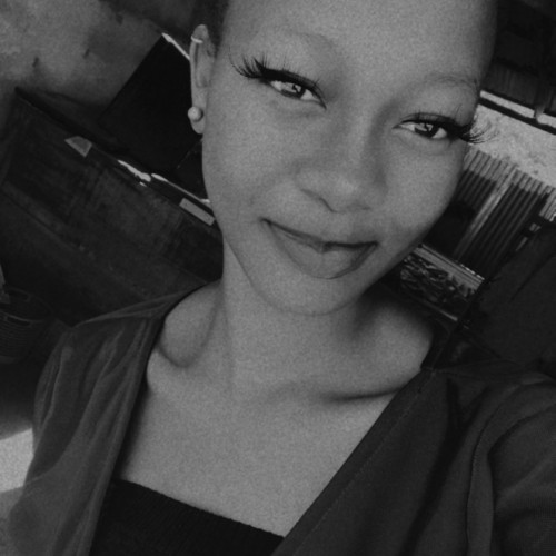 Vivian  . profile photo