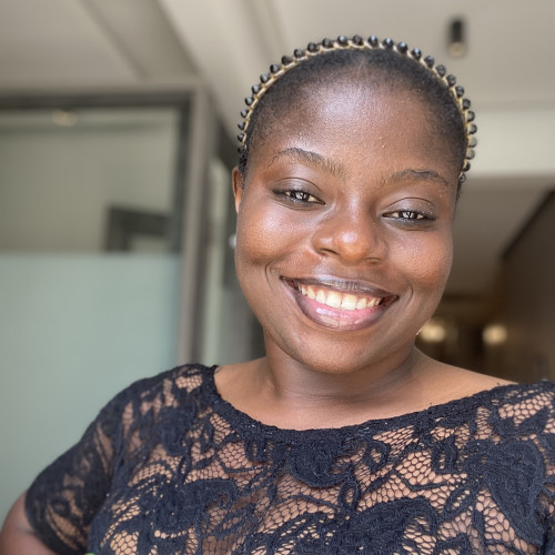 Charis E. profile photo
