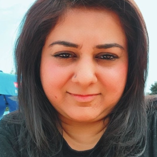 Nur C. profile photo