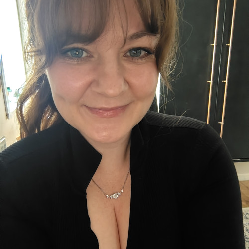 Leah w. profile photo
