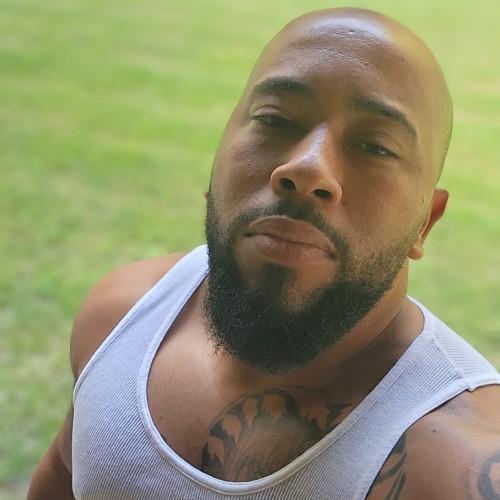 leonardo J. profile photo