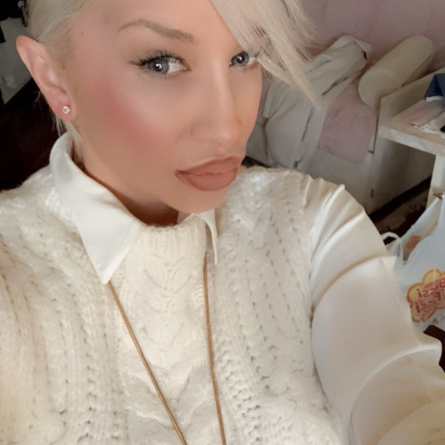 Roxana  B. profile photo