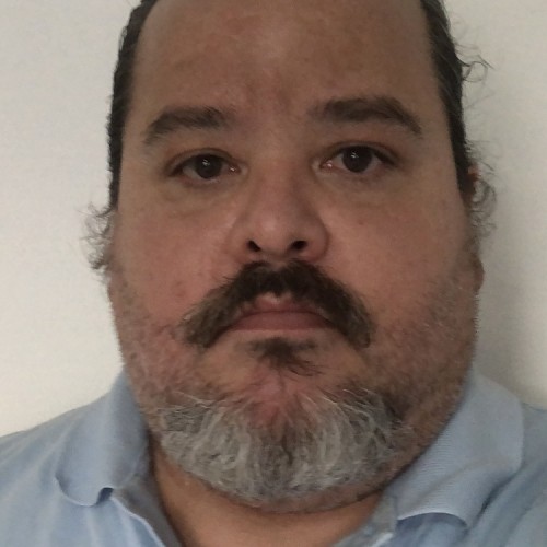  Robert M.