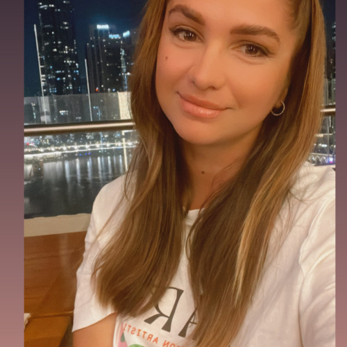 Lili D.