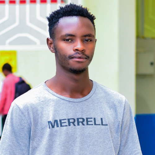 Lourence M. profile photo