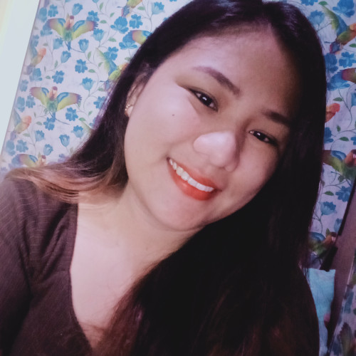 Krystelle L.