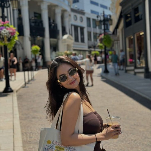 Areena K. profile photo