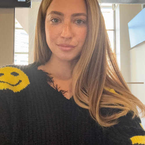 Farrah S. profile photo