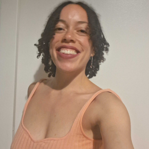 Iris M. profile photo