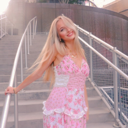 Isabella D. profile photo