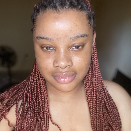 Monique b. profile photo